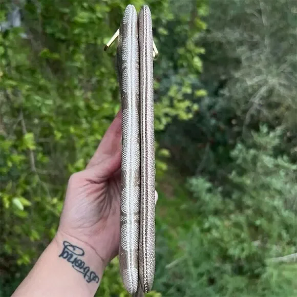 COACH Double Zip Wallet In Signature Canvas CW968 NWT - Picture 6 of 6